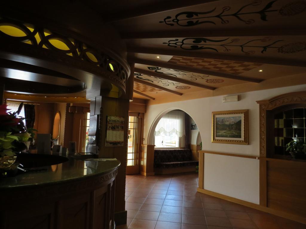 Hotel Cima Dodici Vigo di Fassa Extérieur photo