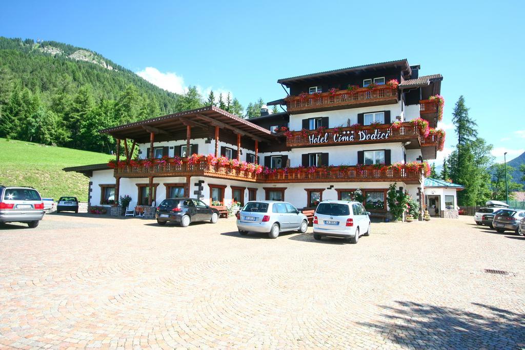 Hotel Cima Dodici Vigo di Fassa Extérieur photo